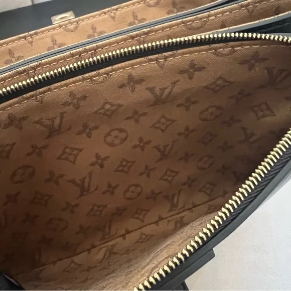 Louis Vuitton Black Calfskin Rendez-Vous Adjustable Shoulder Strap Bag AuthPurse - Picture 14 of 15